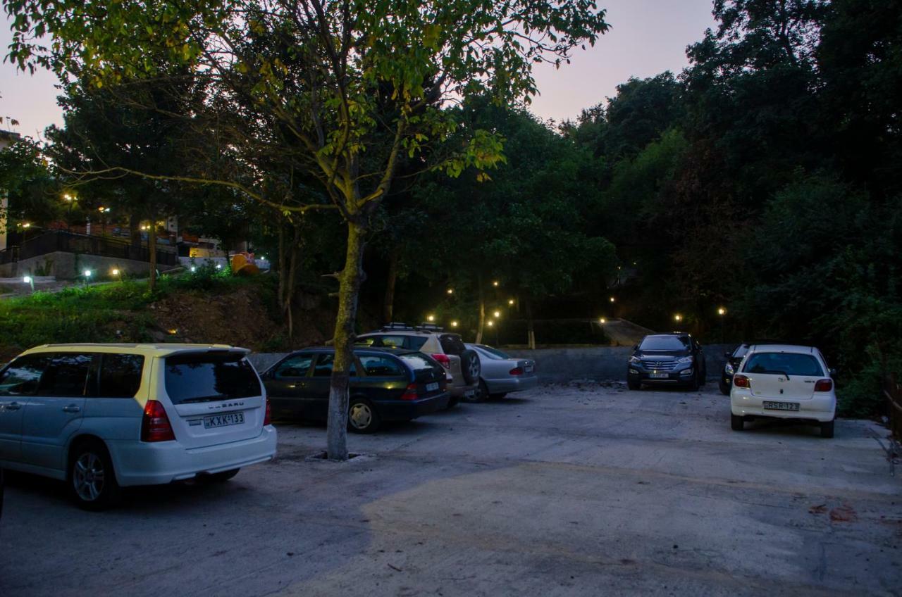 The Residence Hotel & Cottages Kojori Exterior foto